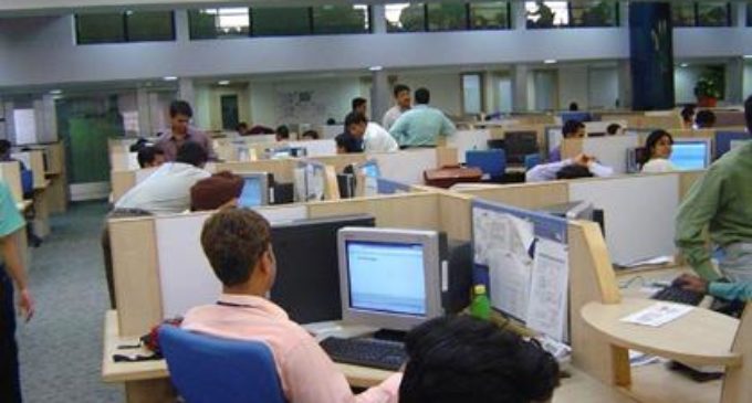Pubblico impiego: blocco al rinnovo dei contratti e no agli aumenti salariali