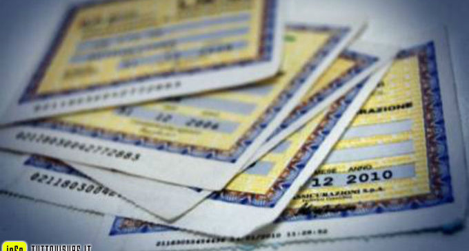 Tagliando assicurazione auto, non sarà più necessario esibirlo sul parabrezza